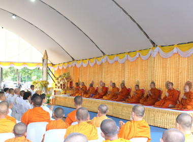 ร่วมพิธีทำบุญตักบาตรข้าวสารอาหารแห้งแด่พระภิกษุสงฆ์ ... พารามิเตอร์รูปภาพ 7