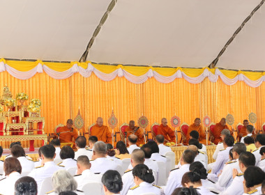 ร่วมพิธีทำบุญตักบาตรข้าวสารอาหารแห้งแด่พระภิกษุสงฆ์ ... พารามิเตอร์รูปภาพ 8