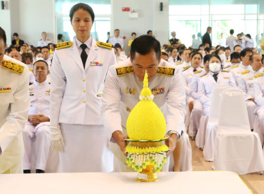 ร่วมพิธีทำบุญตักบาตรข้าวสารอาหารแห้งแด่พระภิกษุสงฆ์ ... พารามิเตอร์รูปภาพ 17