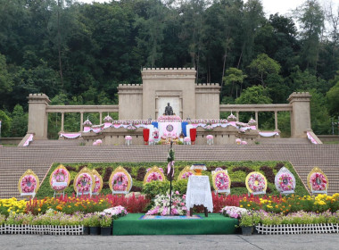 ศส.18 ร่วมพิธีวางพวงมาลาถวายราชสักการะพระบรมราชานุสาวรีย์ ... พารามิเตอร์รูปภาพ 11