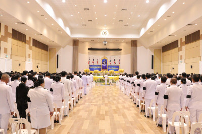 ศส.18 ร่วมพิธีวางพานพุ่มดอกไม้สดถวายราชสักการะ ... พารามิเตอร์รูปภาพ 1