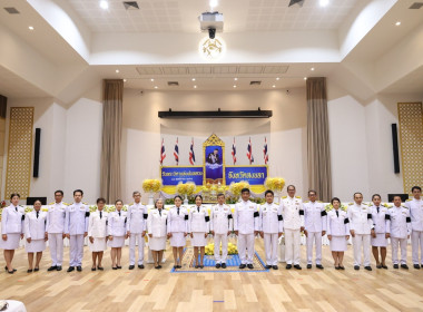 ศส.18 ร่วมพิธีวางพานพุ่มดอกไม้สดถวายราชสักการะ ... พารามิเตอร์รูปภาพ 10